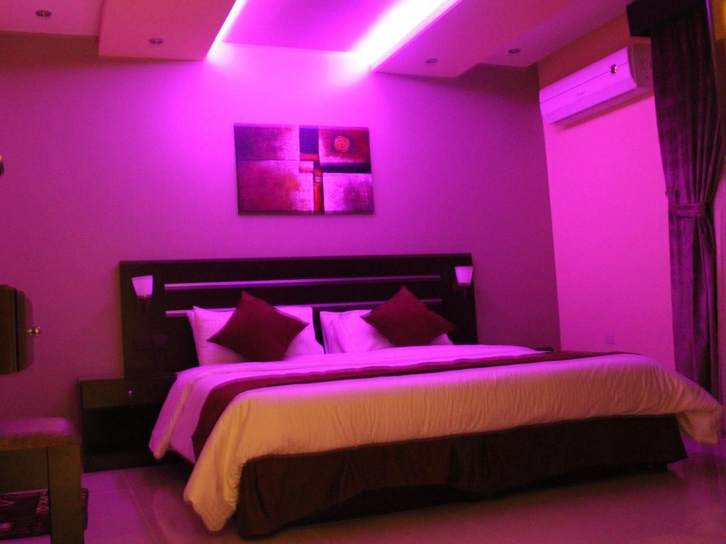 Bzul For Furnished Apartments リヤード 部屋 写真